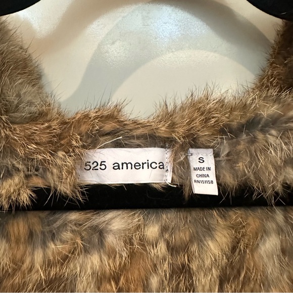 525‎ America - Vest with Hood - 100% Rabbit Fur - Size Small hooded - Picture 4 of 4